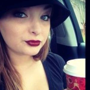 Meet your Posher, Elisabeth